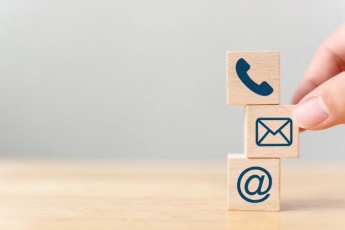 縦に並ぶサイコロ